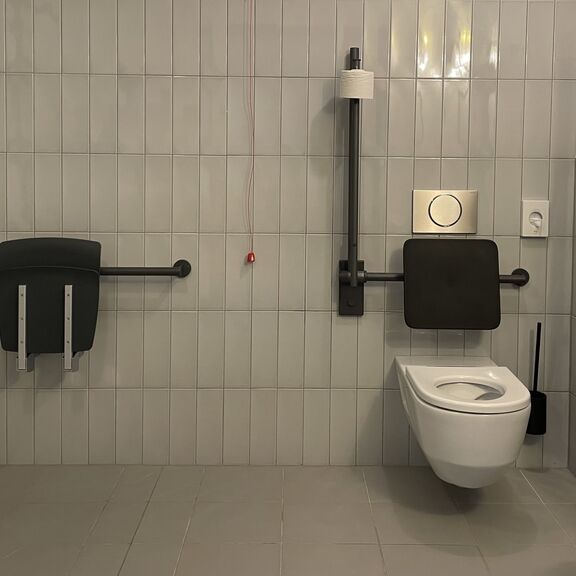 Magdas HOTEL Vienna City Blick ins Bad 208