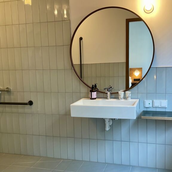 Magdas HOTEL Vienna City Blick ins Bad 209
